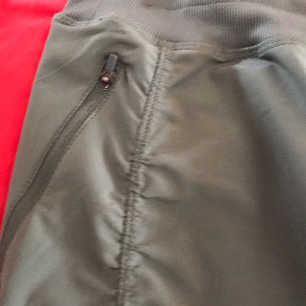 👌🏻Cargo 2 pairs of cargo Pants 👖 SUPER DEAL